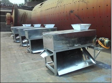 采購小型青核桃剝皮機(jī) 路遙機(jī)械 訂購小型青核桃剝皮機(jī)